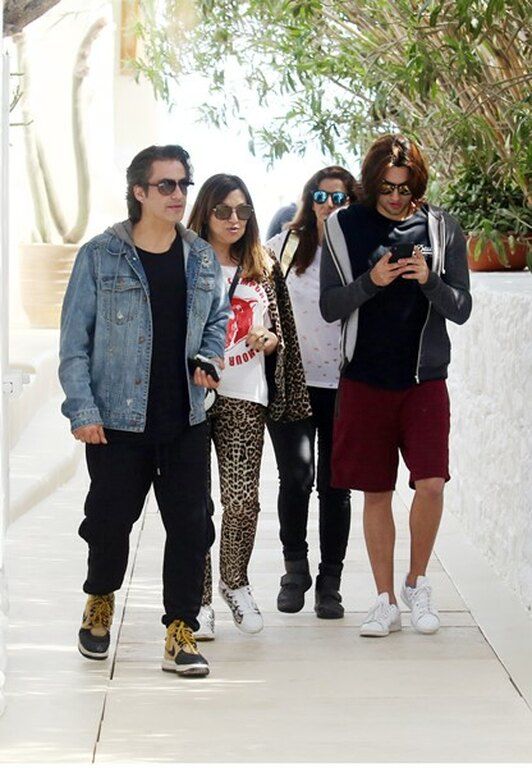 Η αγαπημένη οικογένεια βρέθηκε στην Μύκονο