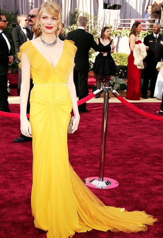 H Michelle Williams με φόρεμα Vera Wang, το 2006.