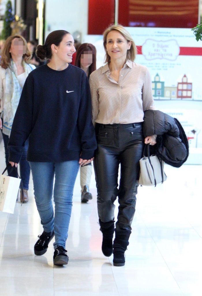 Φωτογραφίες: Οι celebrities έκαναν τις τελευταίες χριστουγεννιάτικες αγορές τους