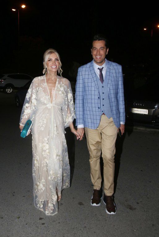 H Κατερίνα Καινούργιου φοράει το χρώμα του καλοκαιριού με τον πιο στυλάτο τρόπο