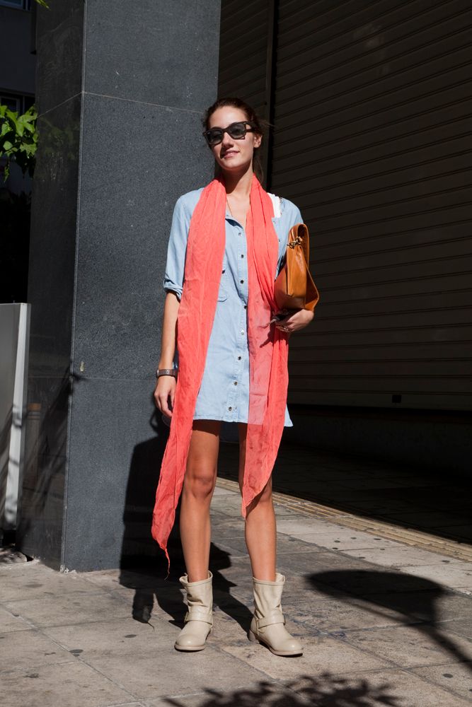 Ένα λιτό streetstyle με ενδιαφέρουσες παρεμβάσεις