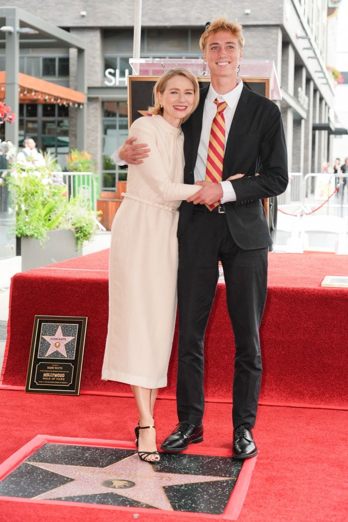 Naomi Watts,Sasha Schreiber