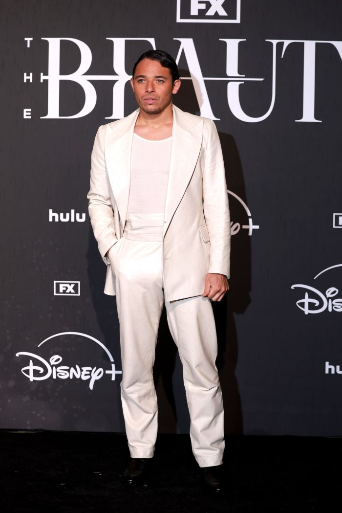 "The Beauty" - Premiere