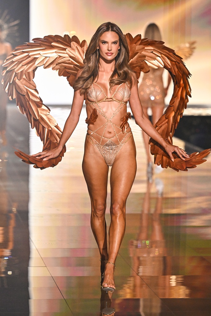 Alessandra Ambrosio