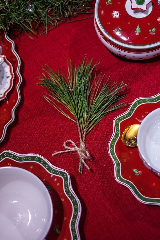 6 awkward καταστάσεις που θα γλυτώσεις από το γιορτινό τραπέζι λόγω Covid-19