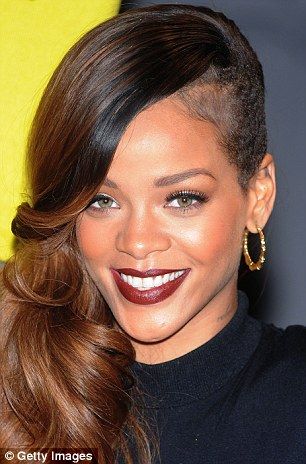 Είστε σίγουροι ότι μπορείτε να αναγνωρίσετε τη star της φωτογραφίας;