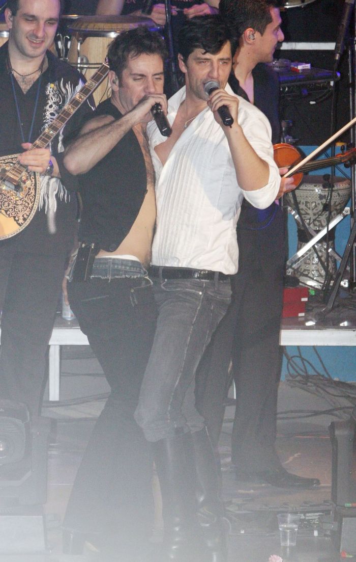8683mazonakisroyvas212007.jpg