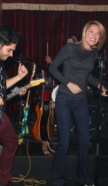 We love: Το στυλ της Βίκυς Καγιά