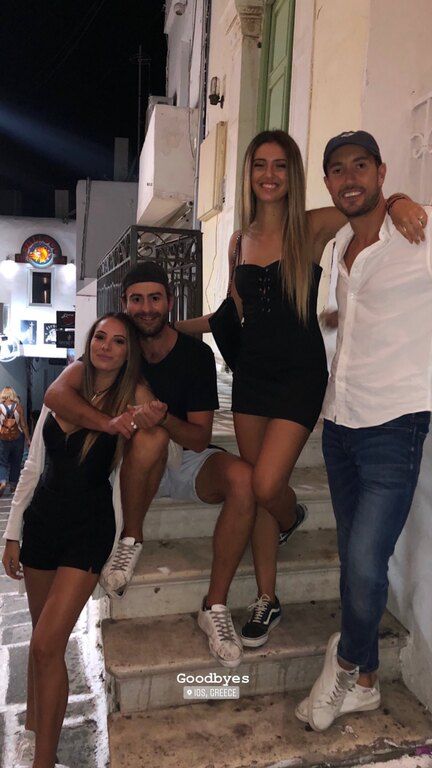 Η αποχαιρετιστήρια φωτογραφία τους