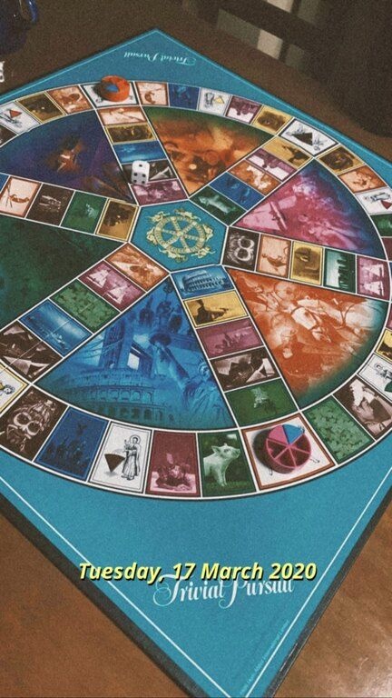 Η μπορείς να παίξεις το αγαπημένο σου επιτραπέζιο όπως κάνει και η Natasha Kay 