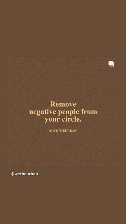 Αυτή είναι η πρώτη φωτογραφία του κοριτσιού του Brad Pitt με τον σύζυγό της 