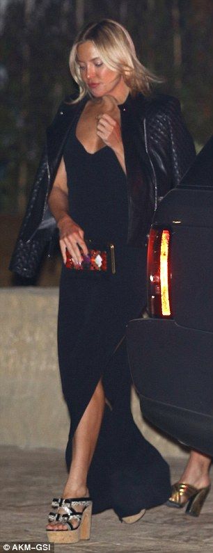 Μα δεν προσέχει καθόλου; Η Kate Hudson κατακάηκε και... έγινε κάπως έτσι