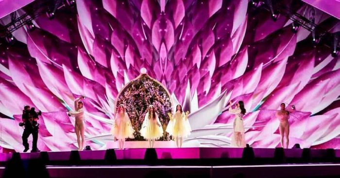 Η πρώτη πρόβα της Κατερίνας Ντούσκα στη σκηνή της Eurovision και τα σχόλια που απέσπασε (video)