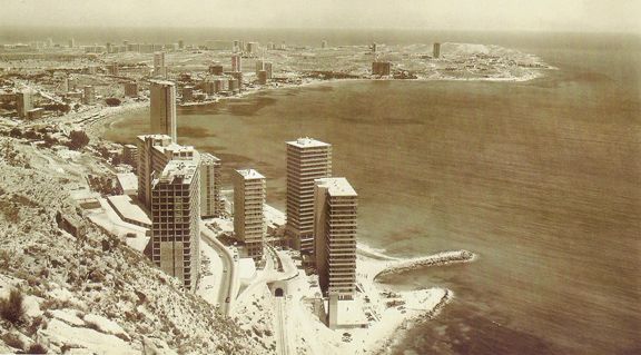 To κλιματικό σπίτι του φωτός στην Ισπανία!