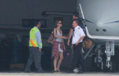 Είναι επίσημο: O φωτογραφικός φακός τσάκωσε το απόλυτο νέο ζευγάρι για πρώτη φορά μαζί