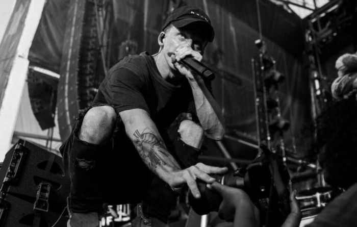 NF: Ήρθε η ώρα να γνωρίσεις τον rapper που θα γίνει το νέο σου κόλλημα