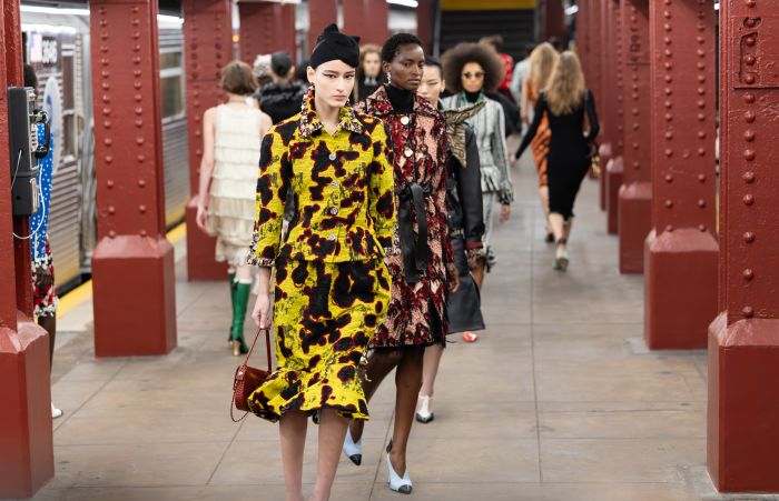 CHANEL 2025/26 MΓ©tiers d'art Fashion Show