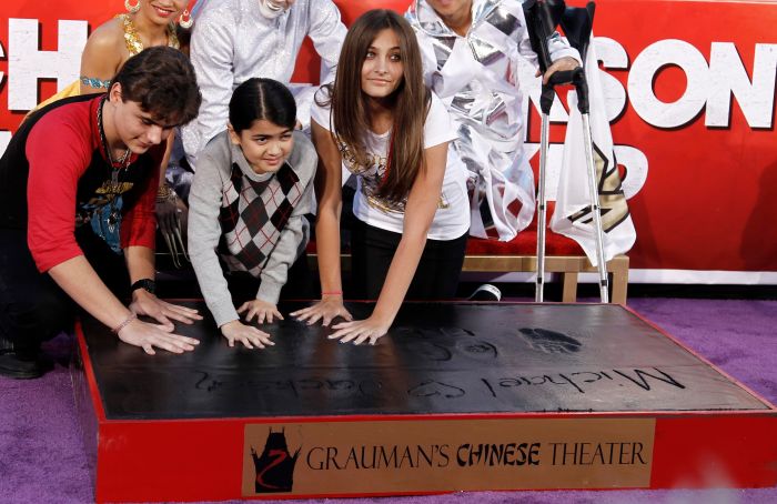 Paris Jackson, Prince Jackson, Prince "Blanket" Jackson