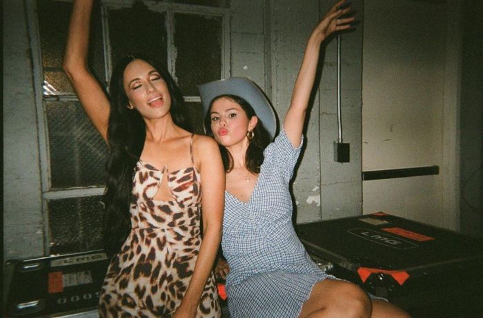 Για ακόμη μία φορά λοιπόν, αρνήθηκε κατηγορηματικά ότι έχει σχέση και επέμεινε ότι είναι μόνη της τα τελευταία δύο χρόνια. 