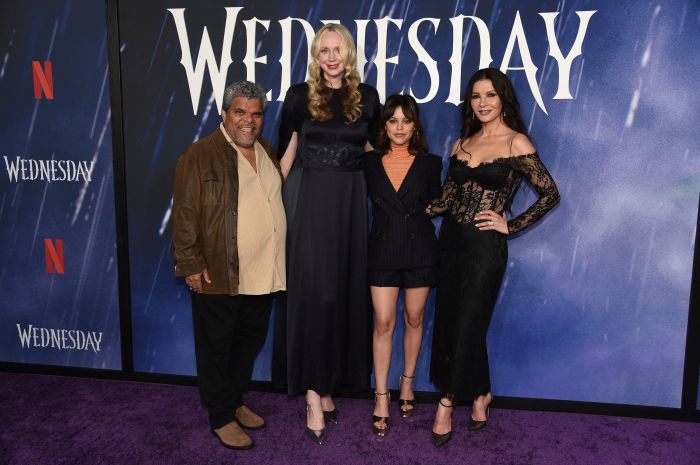 Luis Guzmαn,Gwendoline Christie,Jenna Ortega,Catherine Zeta-Jones