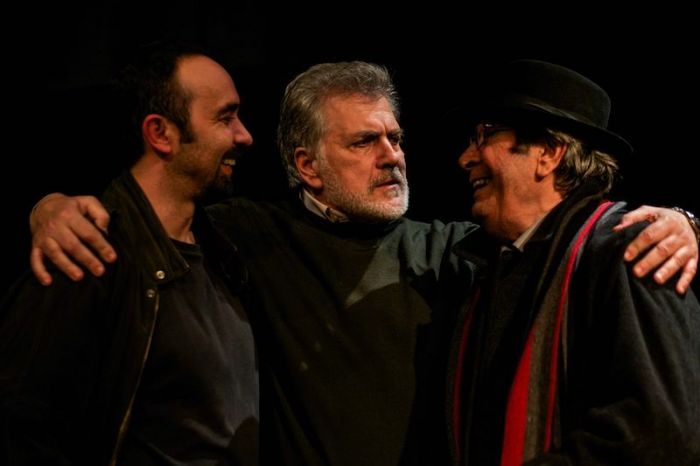 Ένας εχθρός του λαού: Το συγκλονιστικό έργο του Ερρίκου Ίψεν έρχεται πιο επίκαιρο από ποτέ