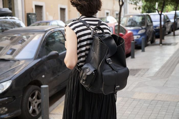 Η Νίκη ντύνεται σαν Παριζιάνα