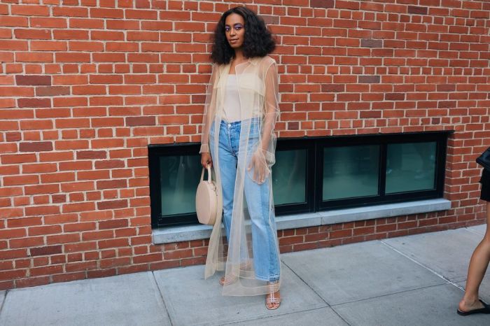 #NYFW: Όλα τα cool κορίτσια περπατούν στους δρόμους της Νέας Υόρκης (φωτογραφίες)