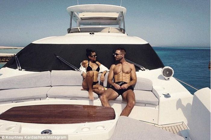 Το απόλυτο κορμί του Hollywood το διαθέτει η 38χρονη star, μητέρα τριών παιδιών