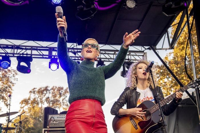 Σε πανικό η διάσημη τραγουδίστρια