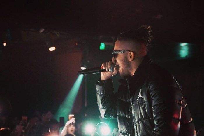 ILLEOo και MG βρίσκονται στο Νο3 των Trend με το super «Who U» και πρέπει να το ακούσεις ASAP