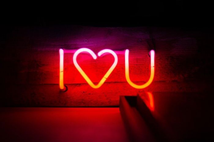 Όταν είσαι με τον κατάλληλο σύντροφο κάθε μέρα θα είναι σαν Valentine's Day