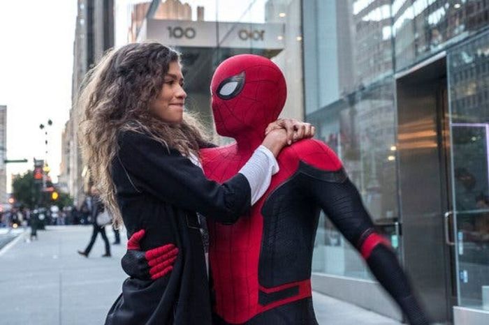 Home-Wrecker, Home Slice, Phone Home ήταν οι fake τίτλοι.