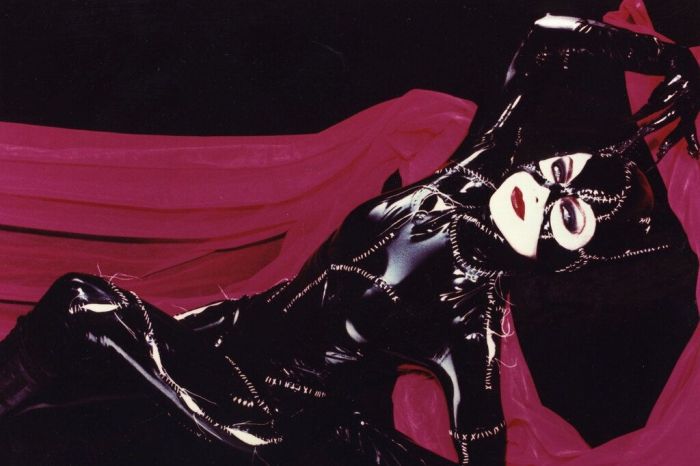 Σκορπιός (23 Οκτωβρίου - 21 Νοεμβρίου): Catwoman
Julie Newmar,  Eartha Kitt, Michelle Pfeiffer, Anne Hathaway, Zoë Kravitz. Όλες αυτές οι ερμηνείες της Catwoman ενσωματώνουν την απατηλή ενέργεια του Σκορπρίου που τραβάει την περιέργεια και την επιθυμία τ