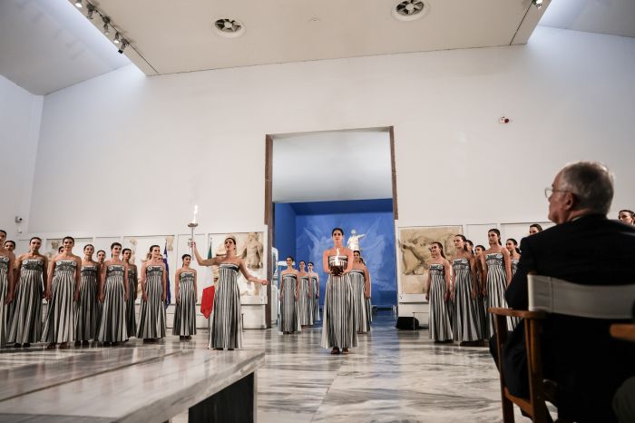 Ο ΠτΔ ΚΩΝΣΤΑΝΤΙΝΟΣ ΤΑΣΟΥΛΑΣ ΣΤΗΝ ΤΕΛΕΤΗ ΑΦΗΣ ΤΗΣ ΟΛΥΜΠΙΑΚΗΣ ΦΛΟΓΑΣ ΓΙΑ ΤΟΥΣ ΧΕΙΜΕΡΙΝΟΥΣ ΟΛΥΜΠΙΑΚΟΥΣ ΑΓΩΝΕΣ «MILANO CORTINA 2026» <br><br> Γ.Τ. ΠτΔ ΜΑΝΩΛΟΠΟΥΛΟΣ ΘΟΔΩΡΗΣ