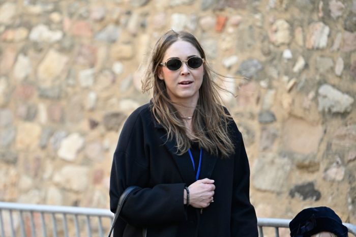 CORRECTION France Bardot Funeral