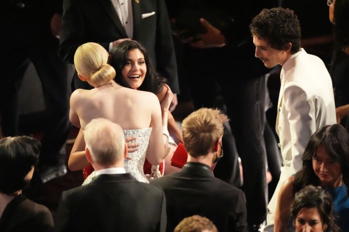 Kylie Jenner,Timothee Chalamet,Elle Fanning