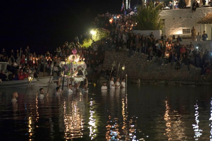 CORRECTION Greece Orthodox Easter