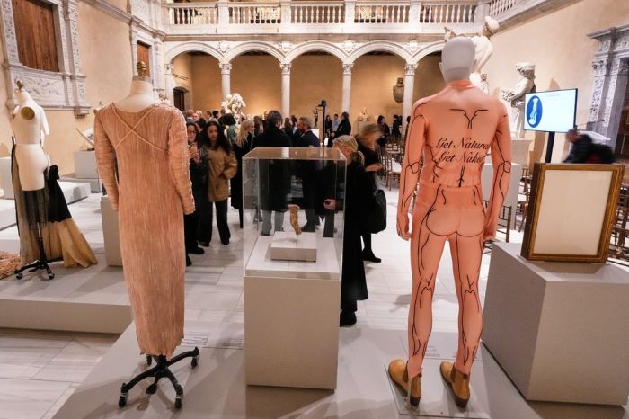 Met Gala Exhibit