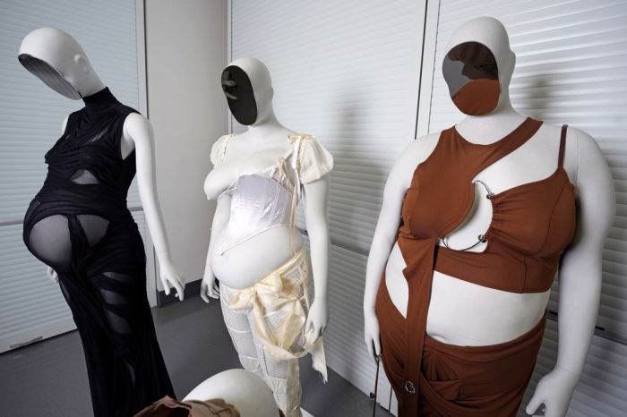 Met Gala-Exhibit-Mannequins