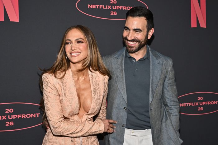 Jennifer Lopez,Brett Goldstein