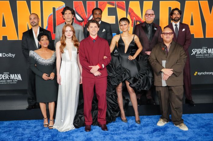 Michael Mando,Liza Colon-Zayas,Sadie Sink,Jon Bernthal,Tom Holland,Tramell Tillman Zendaya,Marvin Jones III,Jacob Batalon,Eman Esfandi