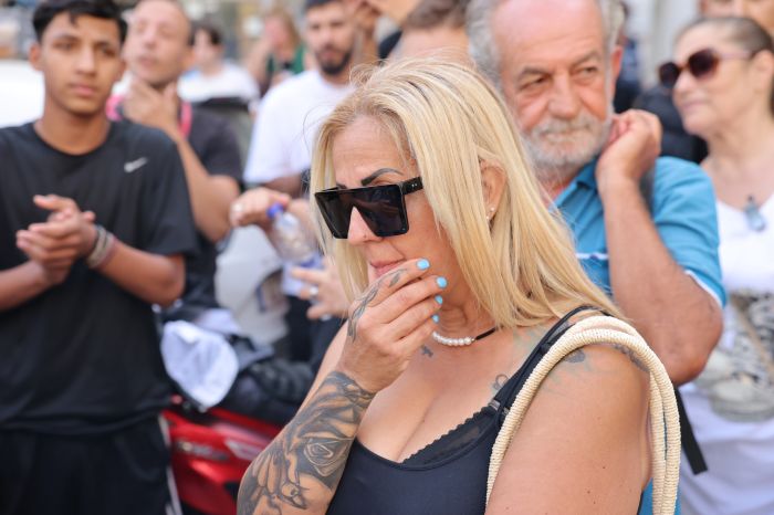 ΕΞΟΔΙΟΣ ΑΚΟΛΟΥΘΙΑ ΤΟΥ ΤΡΑΓΟΥΔΙΣΤΗ ΓΙΩΡΓΟΥ ΜΑΖΩΝΑΚΗ