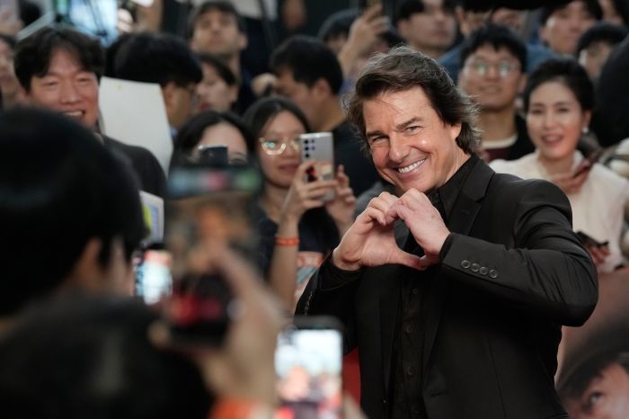 Tom Cruise