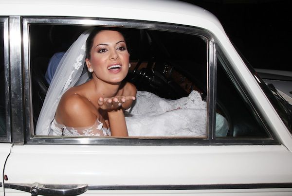 Ο ρομαντικός και "παραμυθένιος" γάμος της Σταματίνας και του Θέμη