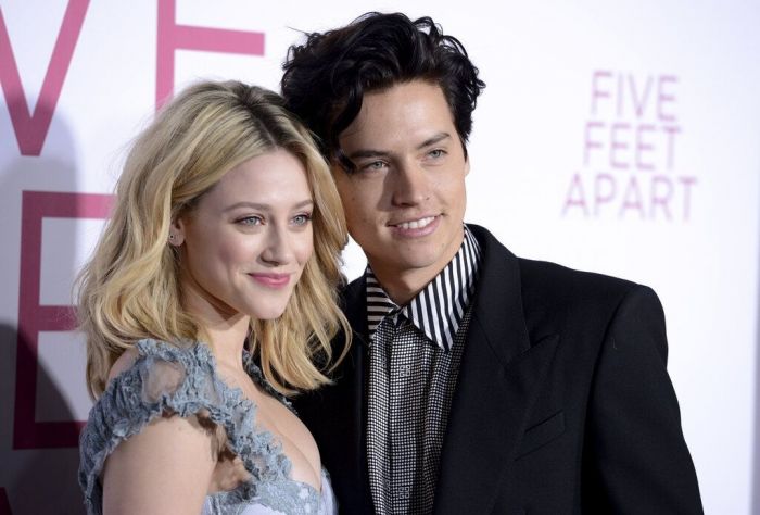 Lili Reinhart - Cole Sprouse