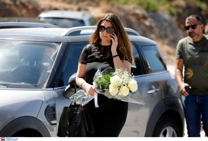 ΕΞΟΔΙΟΣ ΑΚΟΛΟΥΘΙΑ ΤΗΣ ΑΛΕΞΑΝΔΡΑΣ ΝΙΚΟΛΑΪΔΟΥ