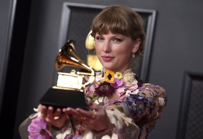 Taylor Swift: Sushi