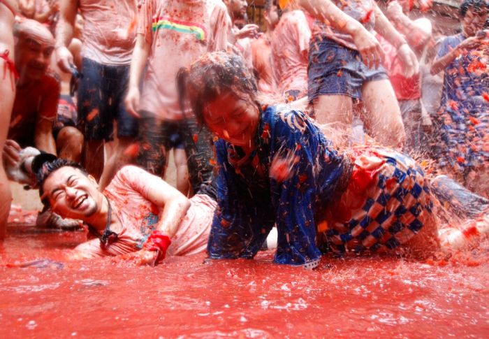 Spain Tomato Fight Tomatina
