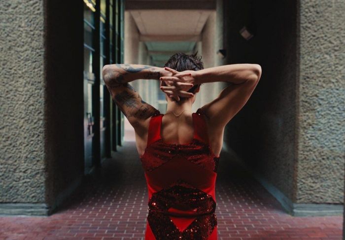 Με την ανακοίνωση του «Harry's House», ο Styles μοιράστηκε το cover art του άλμπουμ του.  @harrystyles