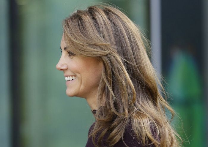 H Kate Middleton μόλις φόρεσε τον πιο «δυνατό», χρωματικό συνδυασμό της χρονιάς